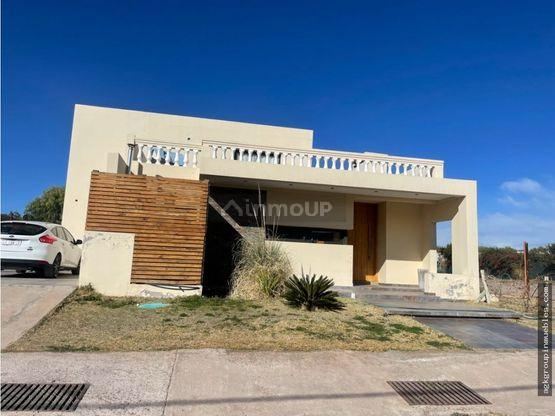 Casa en Alquiler en Lujan de Cuyo, Mendoza