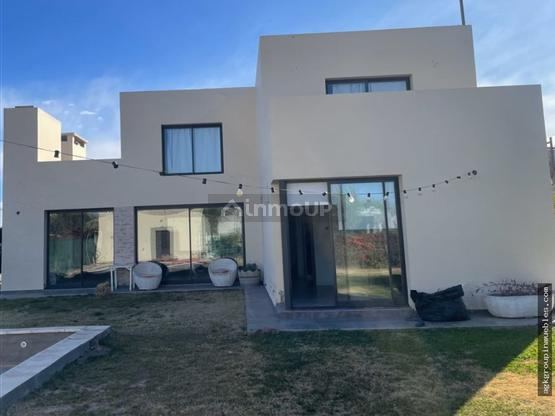 Casa en Alquiler en Lujan de Cuyo, Mendoza