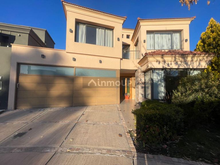 Casa en Venta en Guaymallen, Mendoza