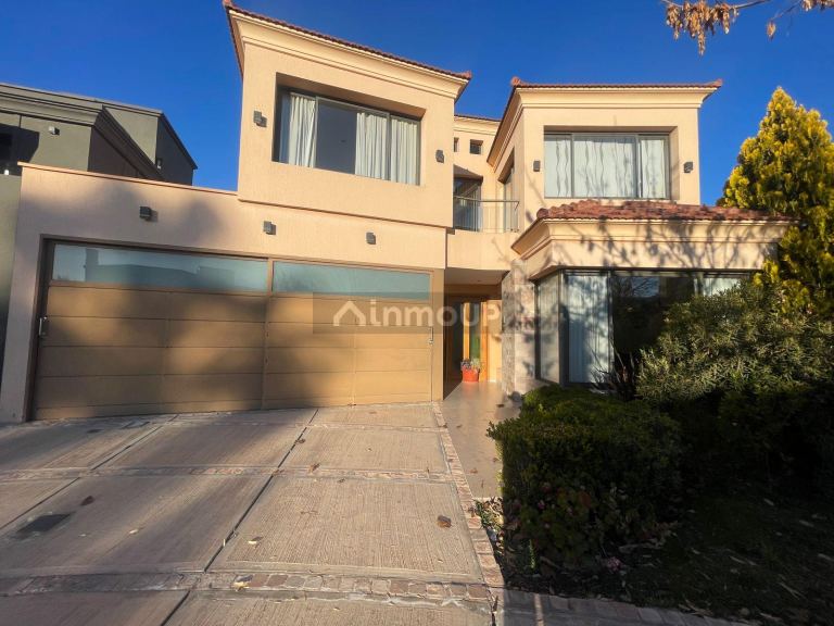 Casa en Venta en Guaymallen, Mendoza