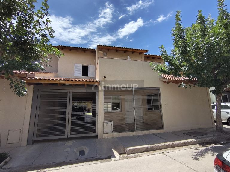 Casa en Alquiler en Capital, Mendoza