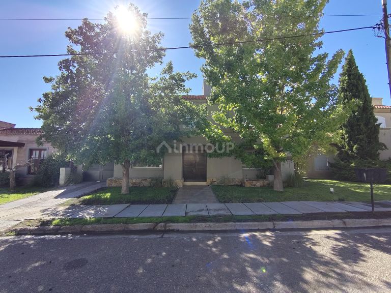 Casa en Alquiler en Godoy Cruz, Mendoza