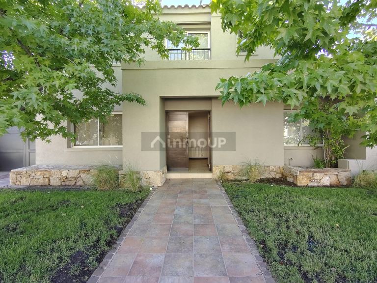 Casa en Alquiler en Godoy Cruz, Mendoza