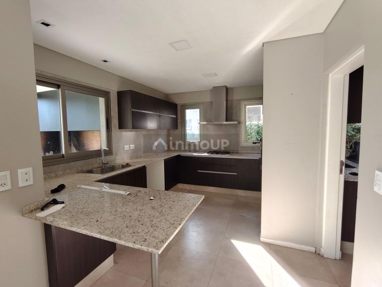 Casa en Alquiler en Lujan de Cuyo, Mendoza