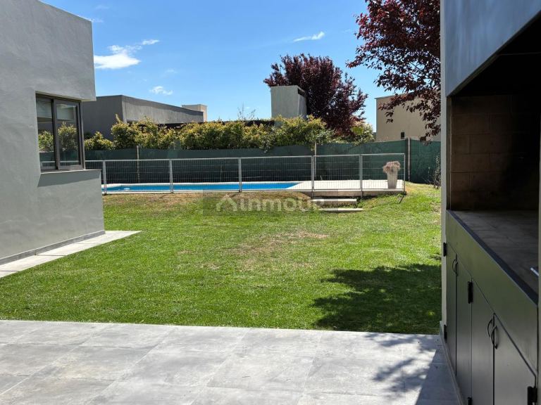 Casa en Alquiler en Lujan de Cuyo, Mendoza