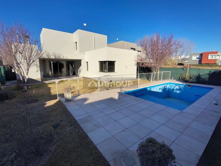Casa en Alquiler en Lujan de Cuyo, Mendoza