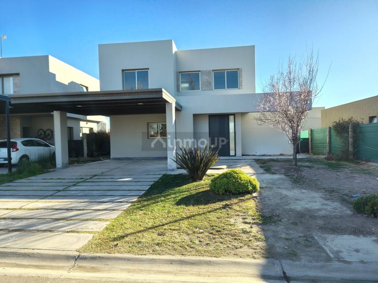 Casa en Alquiler en Lujan de Cuyo, Mendoza