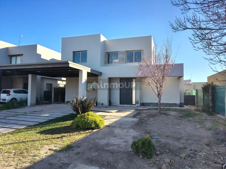 Casa en Alquiler en Lujan de Cuyo, Mendoza
