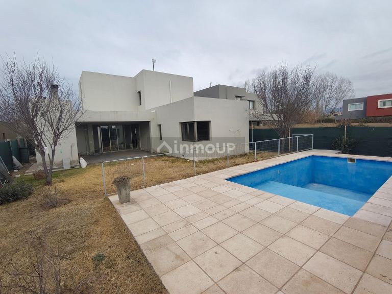 Casa en Alquiler en Lujan de Cuyo, Mendoza