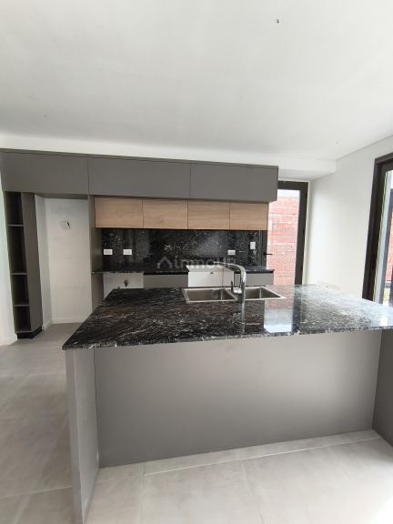 Casa en Venta en Juana Koslay, San Luis