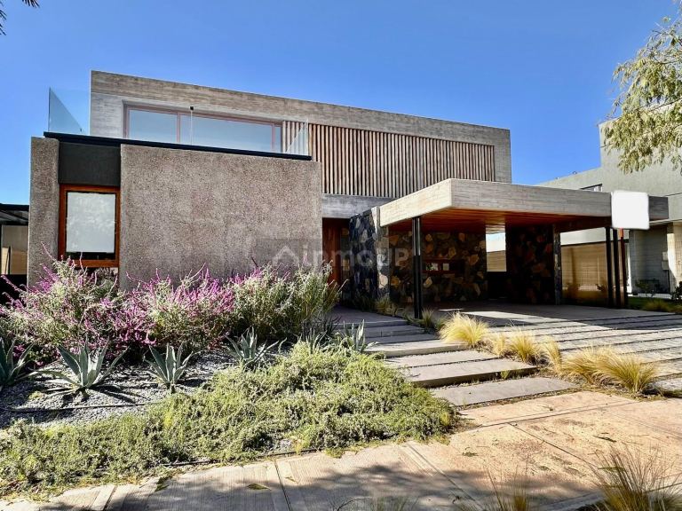 Casa en Venta en Lujan de Cuyo, Mendoza