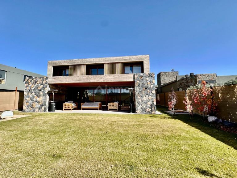 Casa en Venta en Lujan de Cuyo, Mendoza