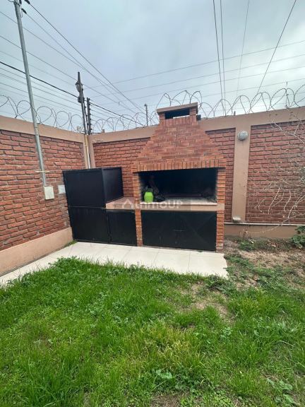 Casa en Venta en Godoy Cruz, Mendoza - USD 115.000 | Inmoup - 24