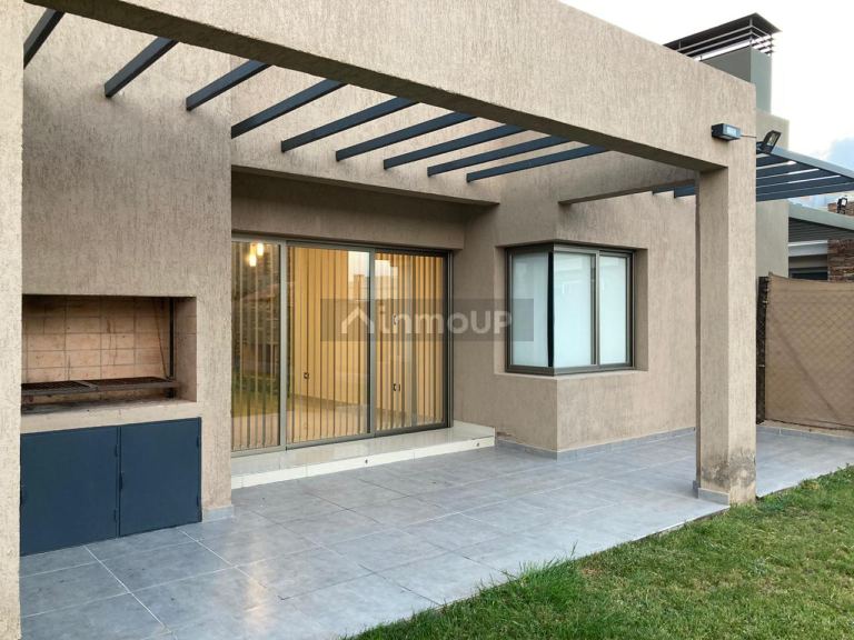 Casa en Alquiler en Maipu, Mendoza
