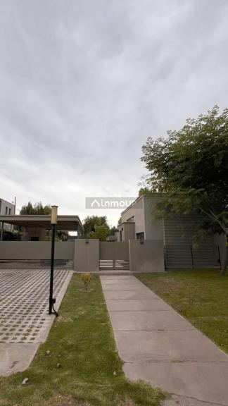 Casa en Alquiler en Maipu, Mendoza