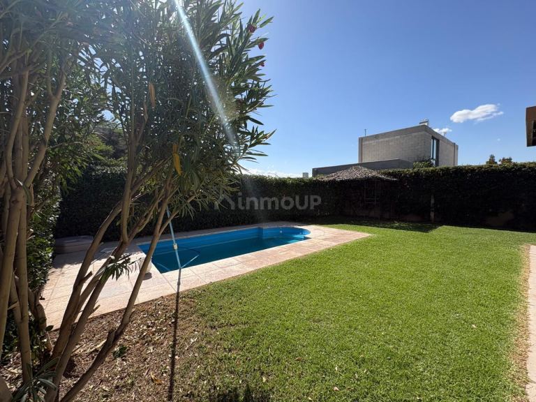 Casa en Alquiler en Maipu, Mendoza