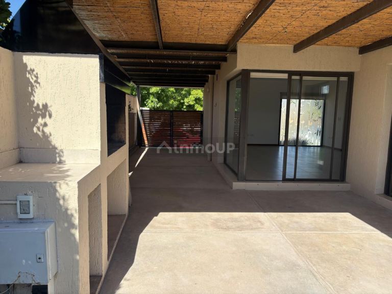 Casa en Alquiler en Maipu, Mendoza