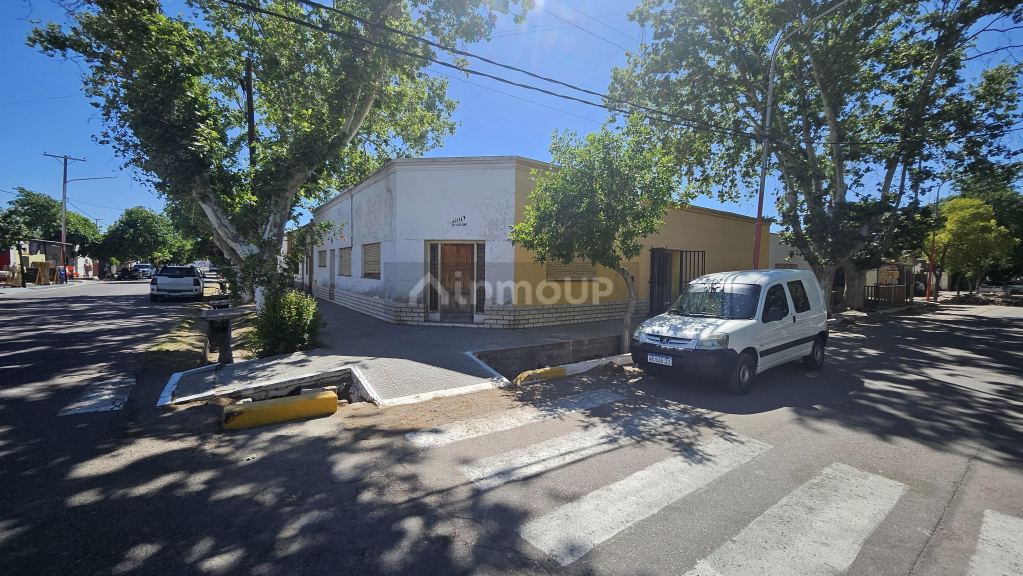 Casa en Venta en Santa Rosa, Mendoza