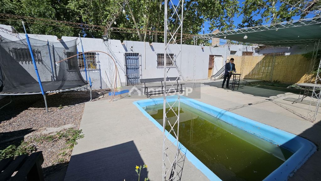 Casa en Venta en Santa Rosa, Mendoza