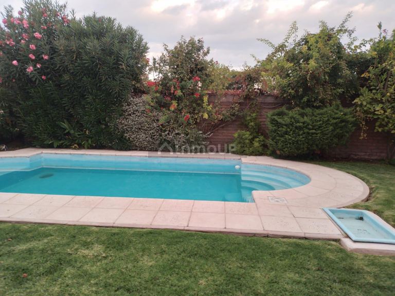 Casa en Venta en Capital, Mendoza