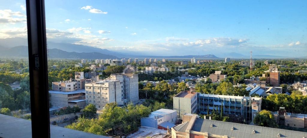 Oficina en Venta en Capital, Mendoza