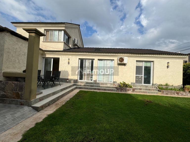 Casa en Venta en Las Heras, Mendoza