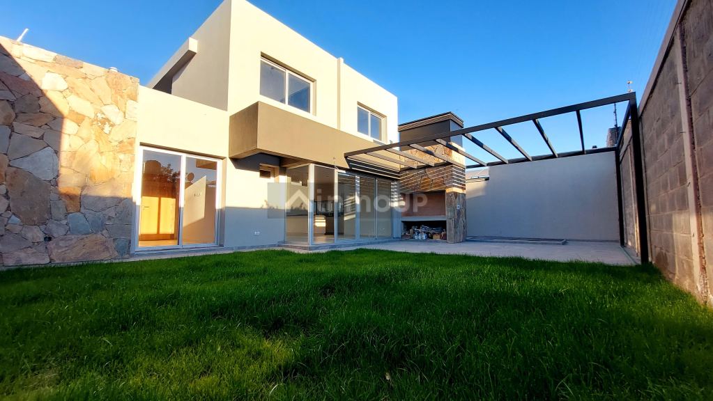 Casa en Venta en Maipu, Mendoza