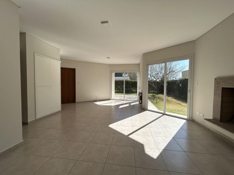 Casa en Alquiler en Maipu, Mendoza