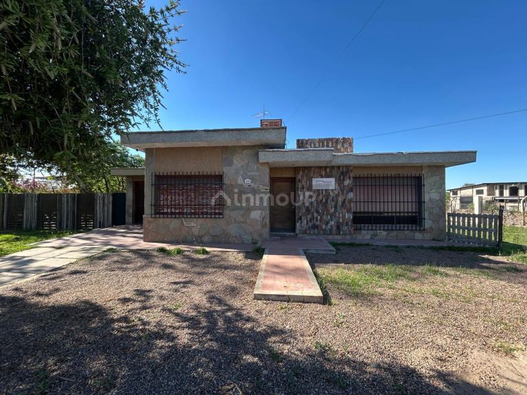 Casa en Alquiler en Maipu, Mendoza