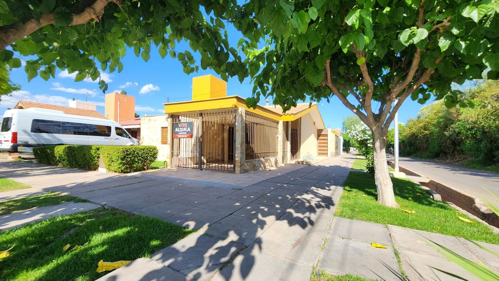 Anchorena 3478 esquina CL Marmol