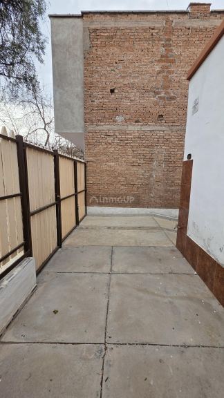 Maipu Lemos 44