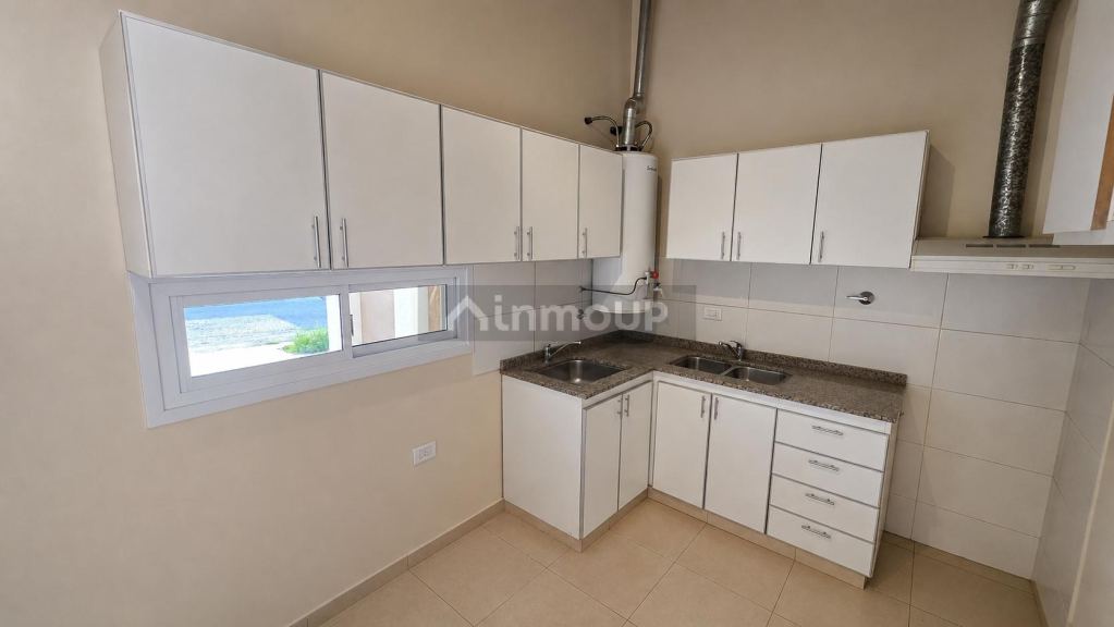 Casa en Alquiler en Maipu, Mendoza