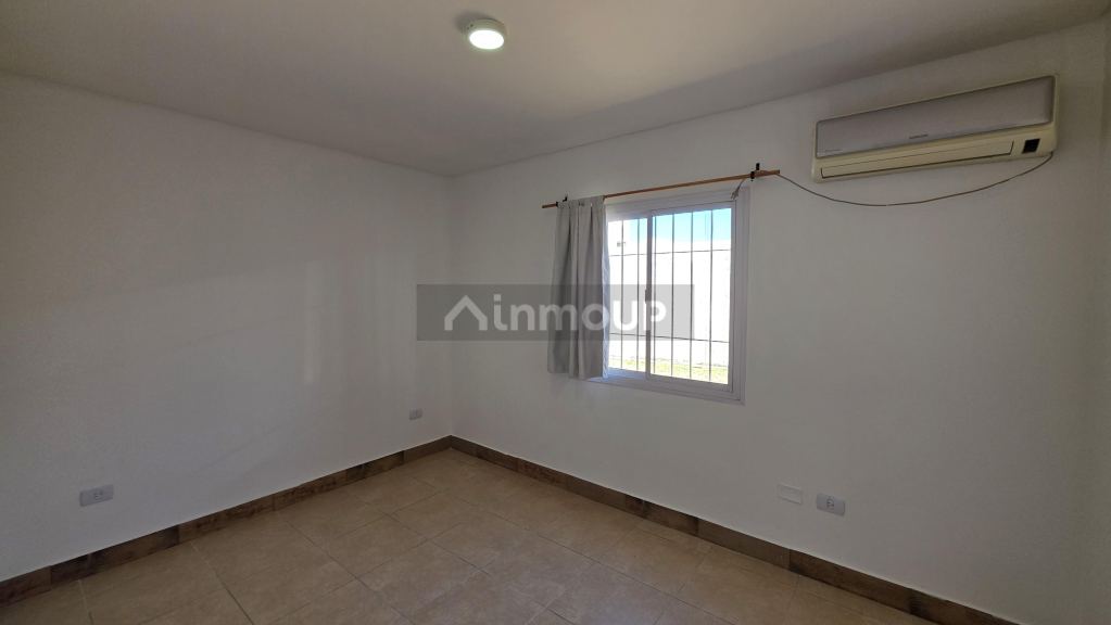 Casa en Alquiler en Maipu, Mendoza - $ 950.000 | Inmoup - 14