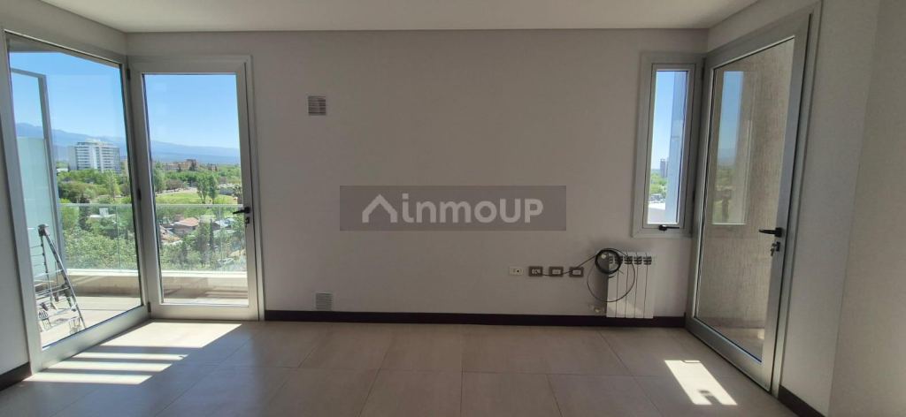Departamento en Alquiler en Capital, Mendoza