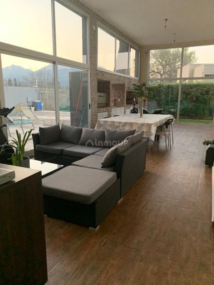 Casa en Venta en Juana Koslay, San Luis