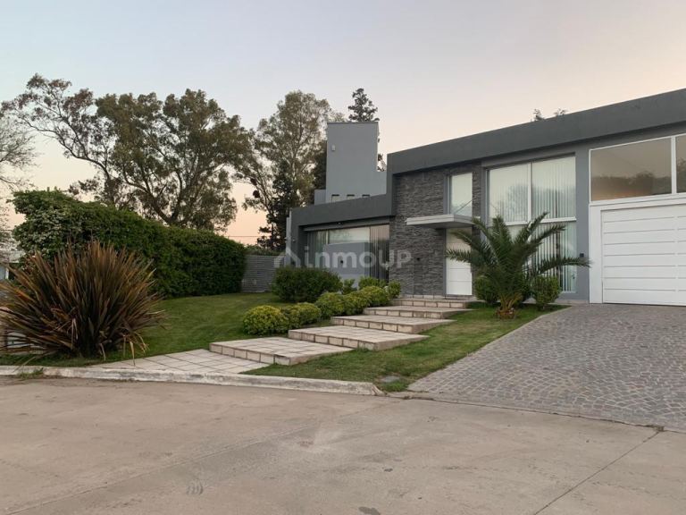 Casa en Venta en Juana Koslay, San Luis