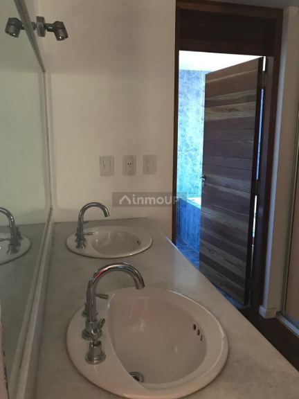 Casa en Venta en Juana Koslay, San Luis