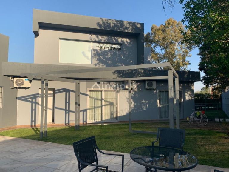 Casa en Alquiler en Juana Koslay, San Luis