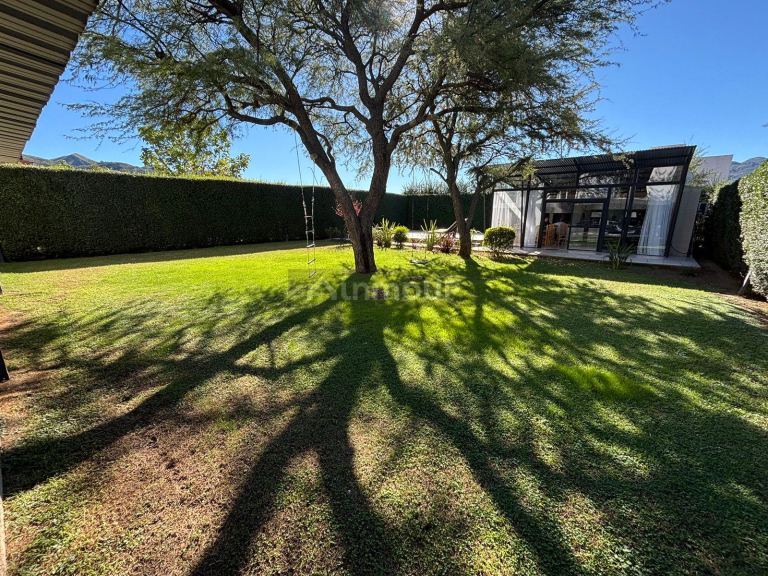 Casa en Venta en Juana Koslay, San Luis