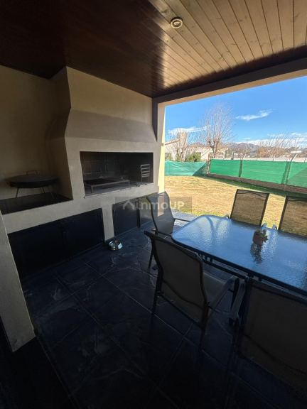 Casa en Venta en Juana Koslay, San Luis