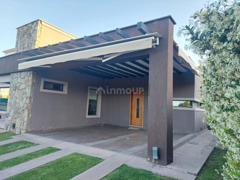 Casa en Alquiler en Lujan de Cuyo, Mendoza