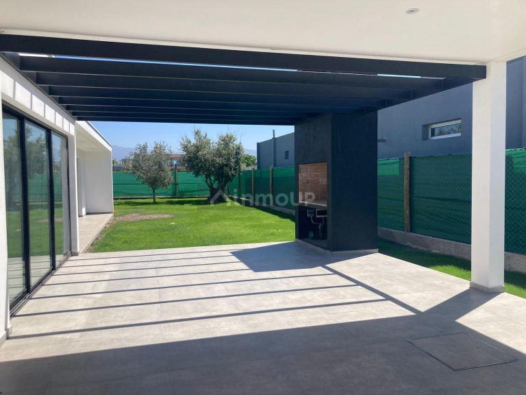 Casa en Venta en Maipu, Mendoza