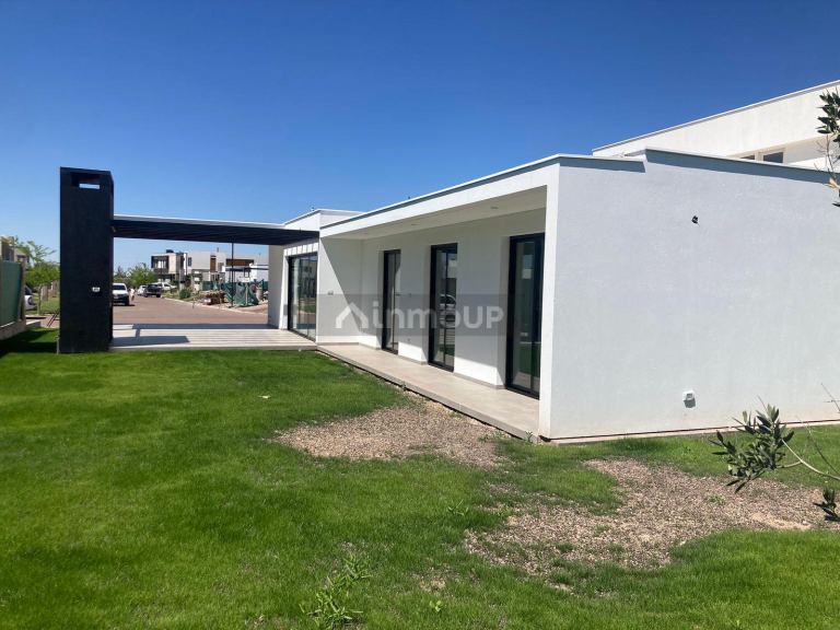 Casa en Venta en Maipu, Mendoza