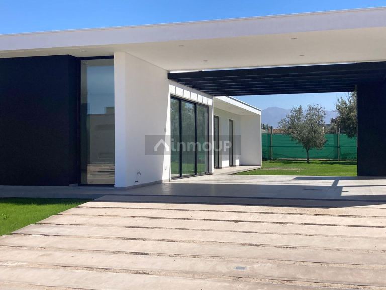 Casa en Venta en Maipu, Mendoza