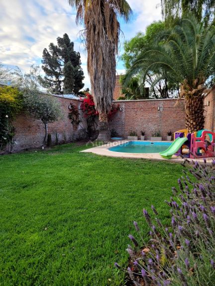 Casa en Venta en Capital, Mendoza