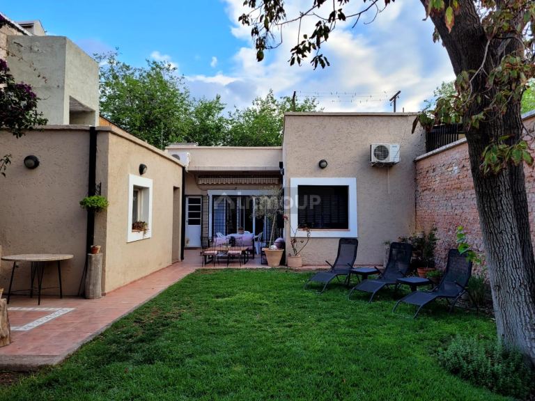 Casa en Venta en Capital, Mendoza
