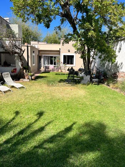 Casa en Venta en Capital, Mendoza