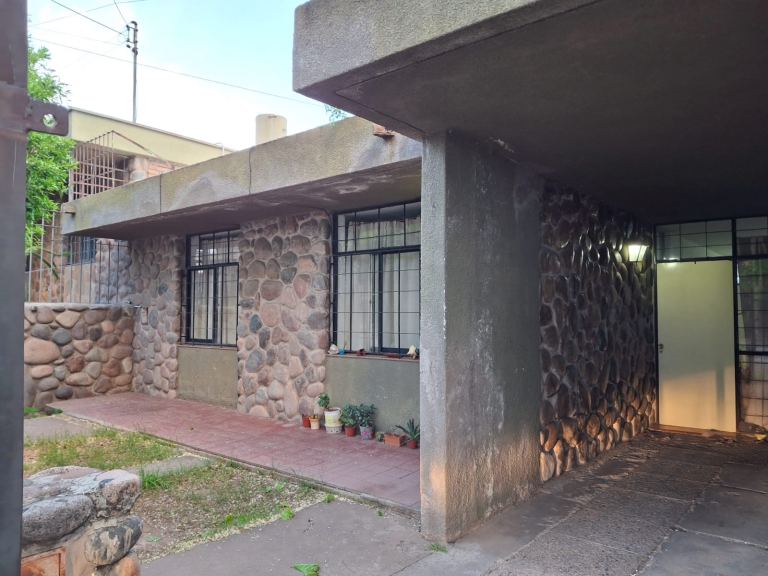 Lamadrid 3327