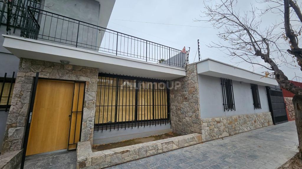 Casa en Alquiler en Guaymallen, Mendoza - $ 1.100.000 | Inmoup - 1