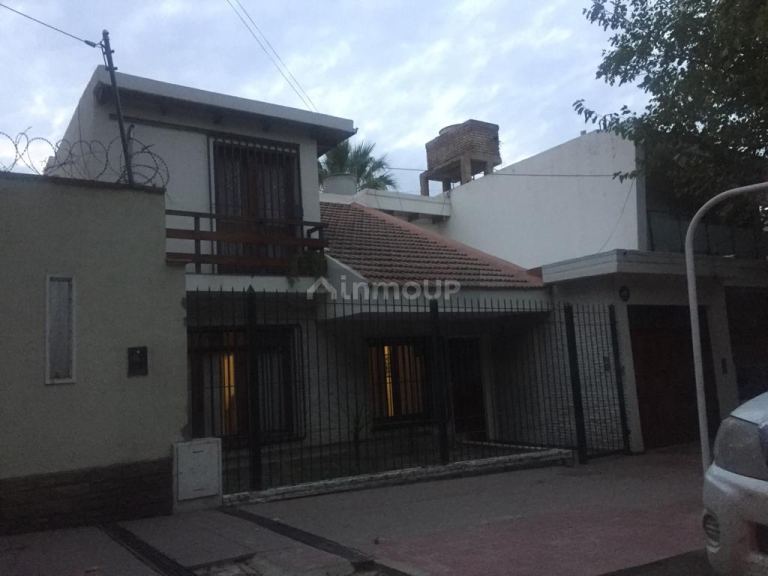 Casa en Alquiler en Capital, Mendoza